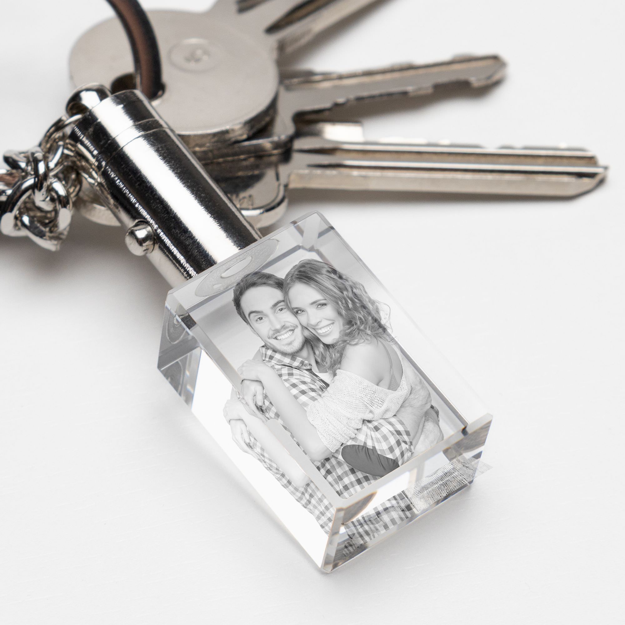 Schlüsselanhänger mit Fotogravur | personalisiertges Valentinsgeschenk